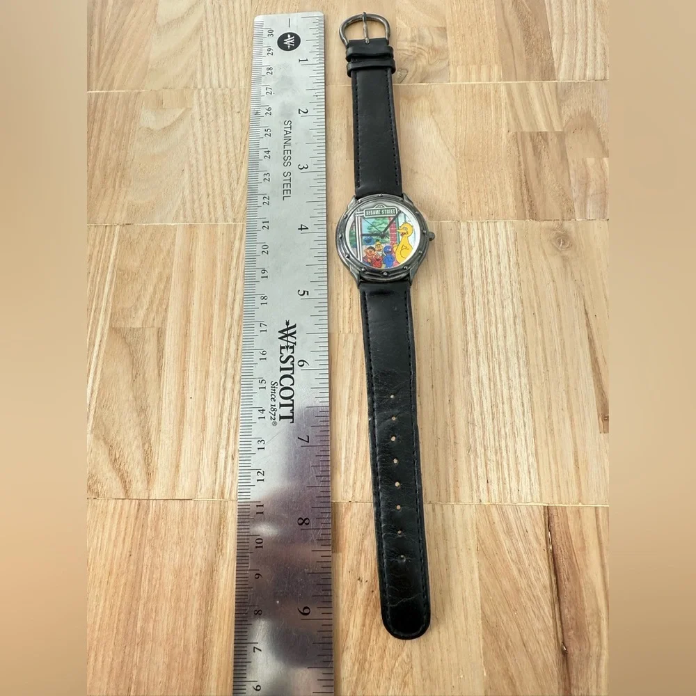 Vintage 90s Sesame Street general store limited edition Fossil watch NEW BATTERY